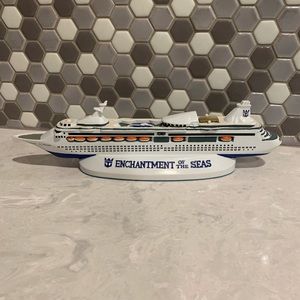 Royal Caribbean model ship